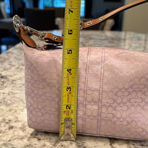 Vintage Never Used Coach Lavender Small Signature C Jacquard Satchel From 2000s - Picture 14 of 14
